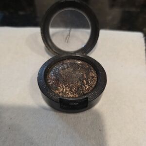 MAC Cosmetics Mineralize Eye Shadow Gilt by Association - Gold